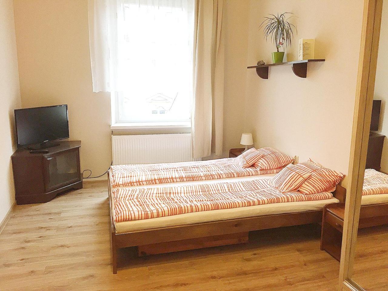 Pokoje Stare Miasto Apartment Krasków Exterior foto